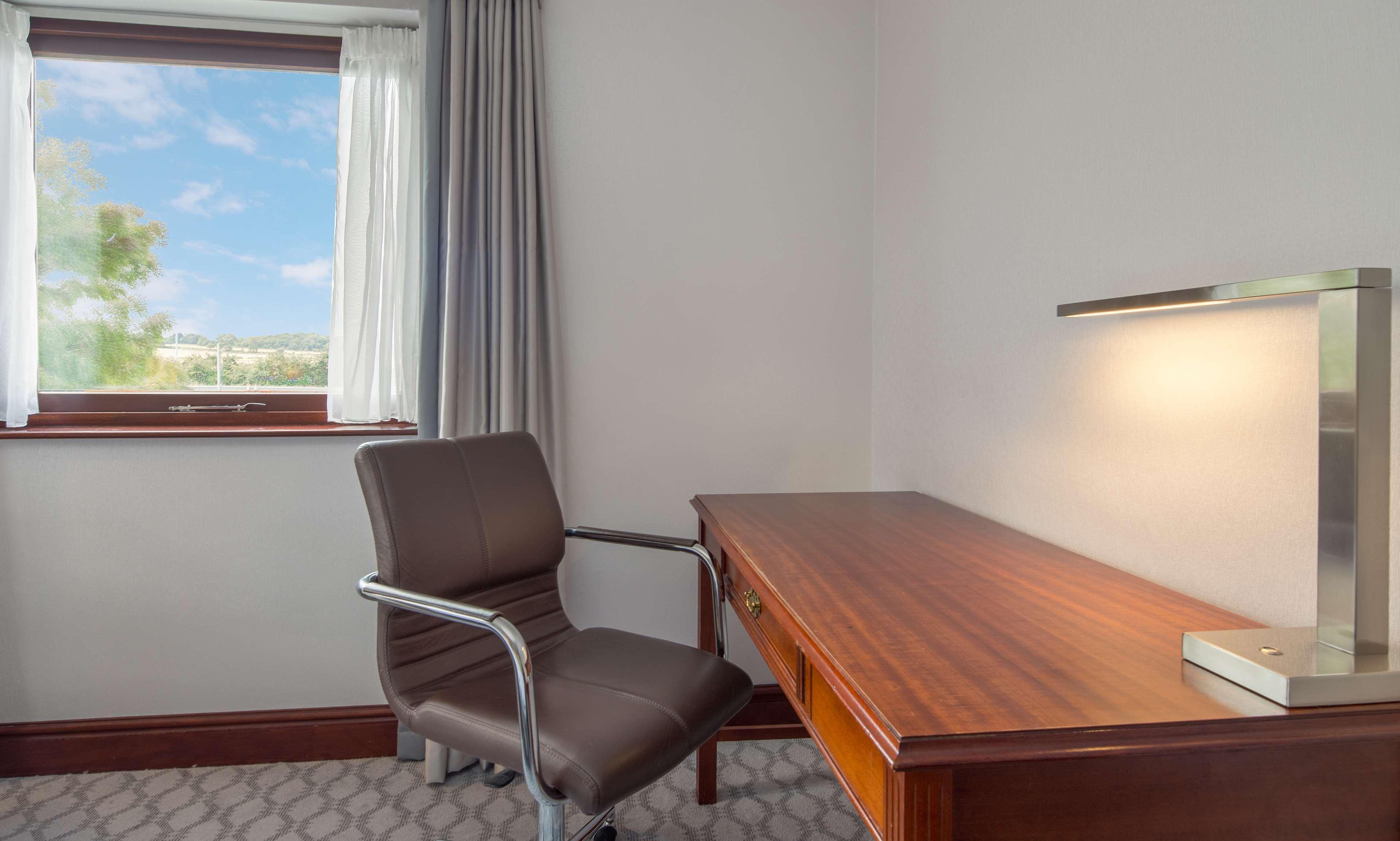 Hotel Hilton East Midlands Airport 4*